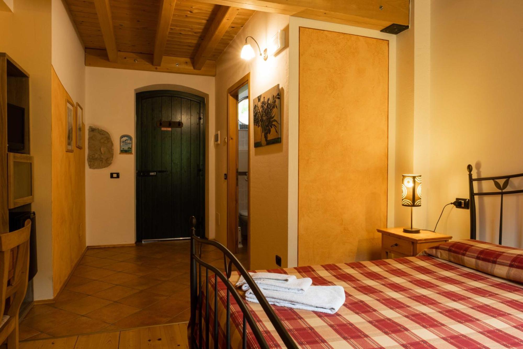 Agriturismo Revena Brentino Belluno Eksteriør bilde