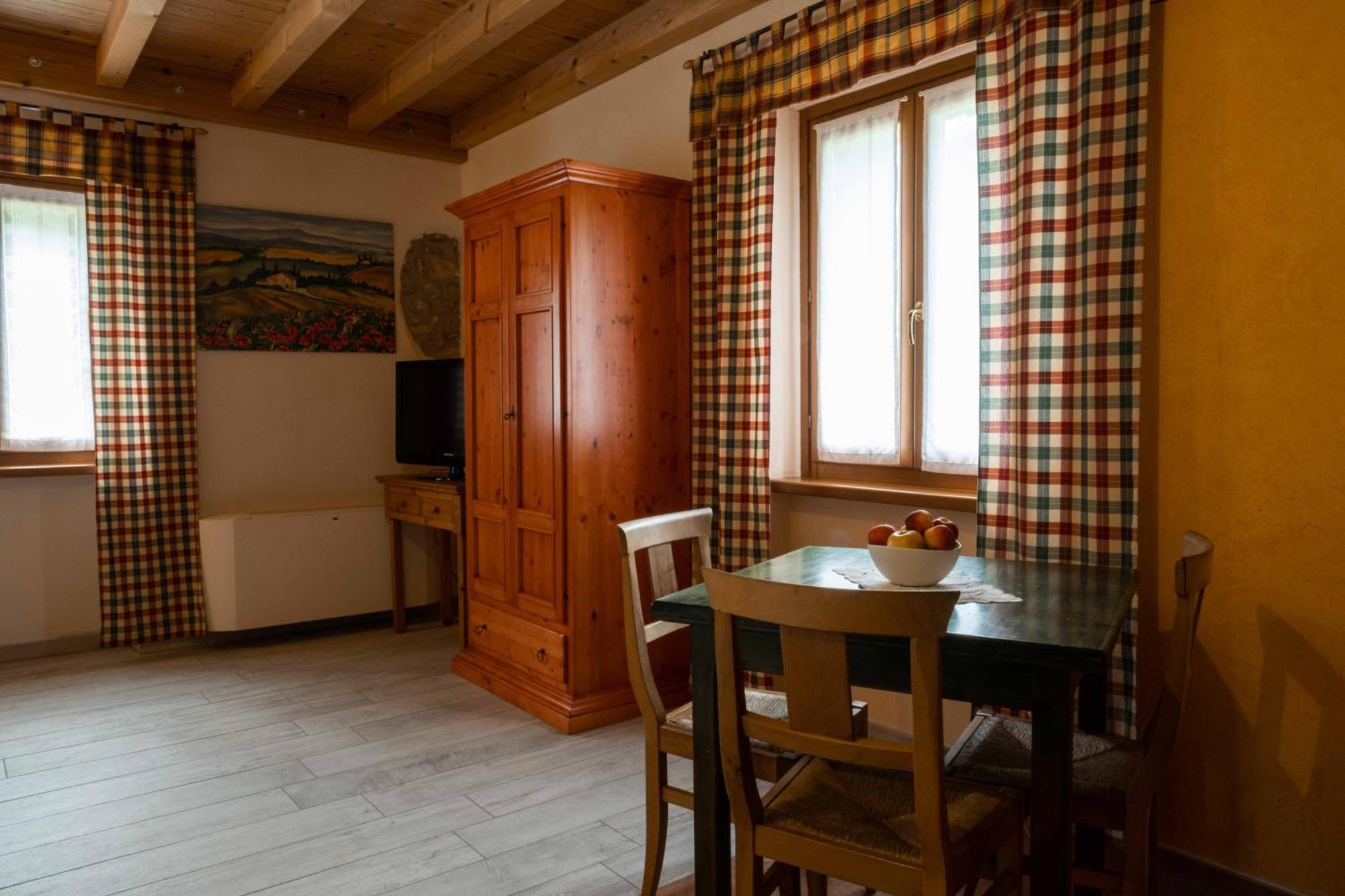 Agriturismo Revena Brentino Belluno Eksteriør bilde
